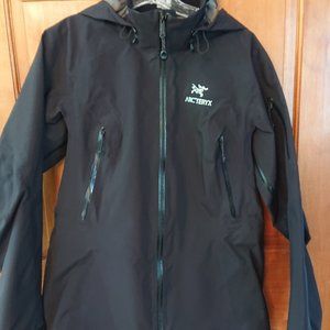 Arc'teryx Theta AR Shell - Women's - Medium Black